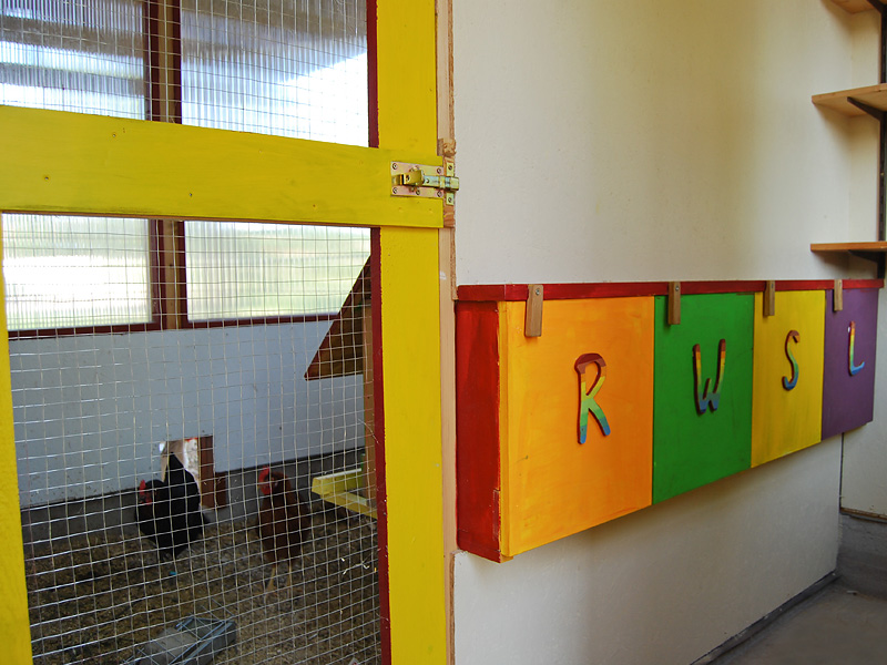 Mehrere Hühnernester – für jede Wohnung ein eigenes